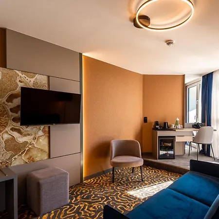 Hotel Helikon,