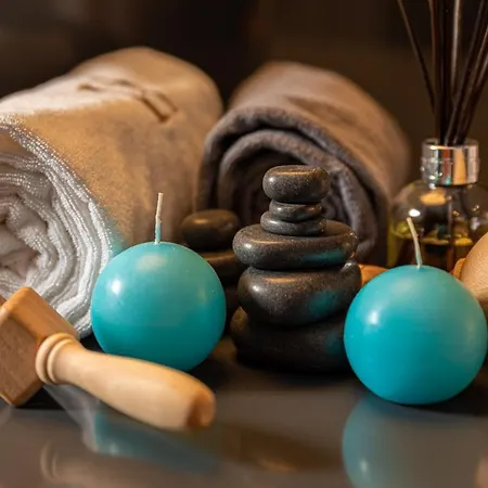 מלון Helikon, 4*