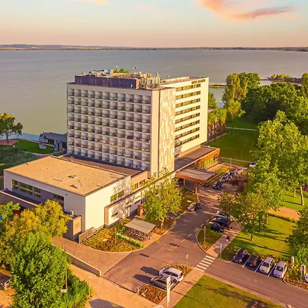 Helikon, Hotel Keszthely