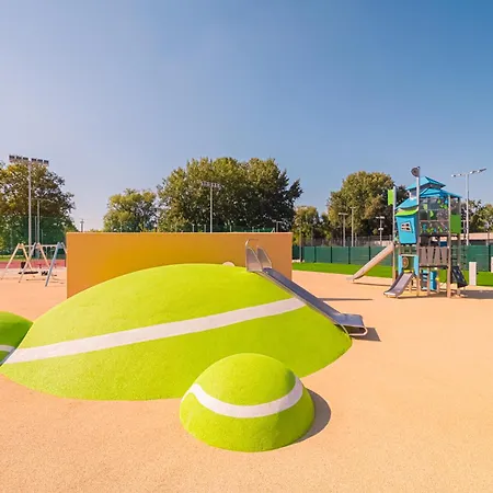 Helikon, מלון 4*