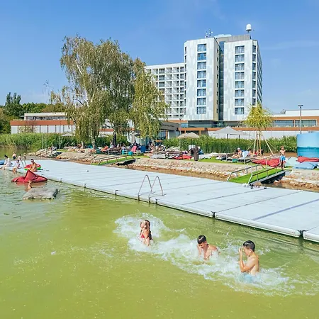 Helikon, קסזטלי