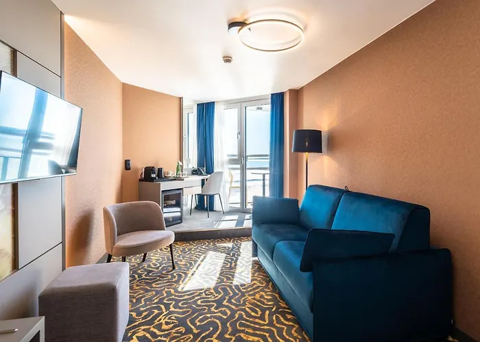 Helikon, ケストヘイ