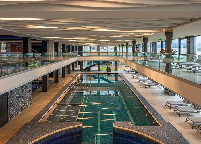 Helikon, Ξενοδοχείο Keszthely