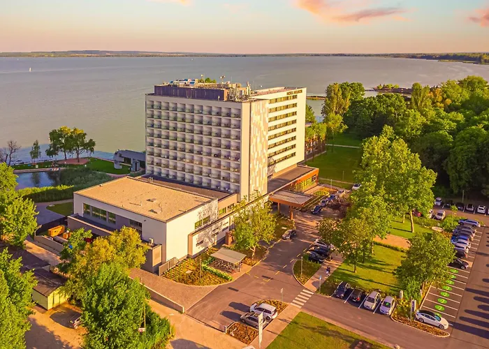 Helikon, Ξενοδοχείο Keszthely