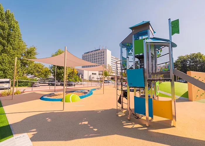 Ξενοδοχείο Helikon, 4*