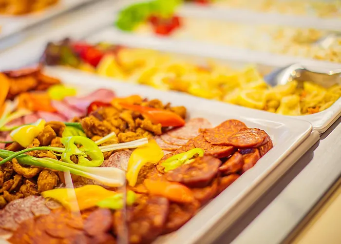 Helikon, Ξενοδοχείο 4*