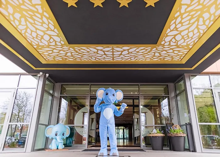 Helikon, ケストヘイ