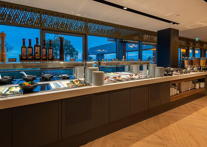 Helikon, Ξενοδοχείο