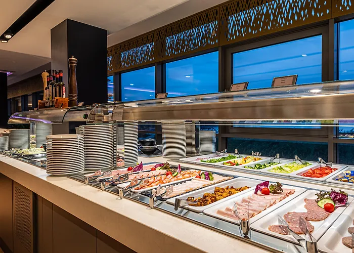 Helikon, 4* ケストヘイ