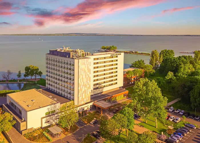 Helikon, Hotell Keszthely